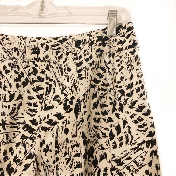 Forever 21 Leaf Print Mini Wrap Style Skirt - Picture 2 of 8